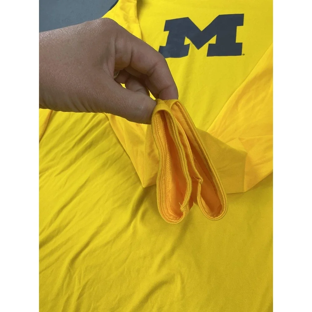 Michigan Wolverines Shirt Mens L Yellow NCAA Basketball Jordan Indonesia